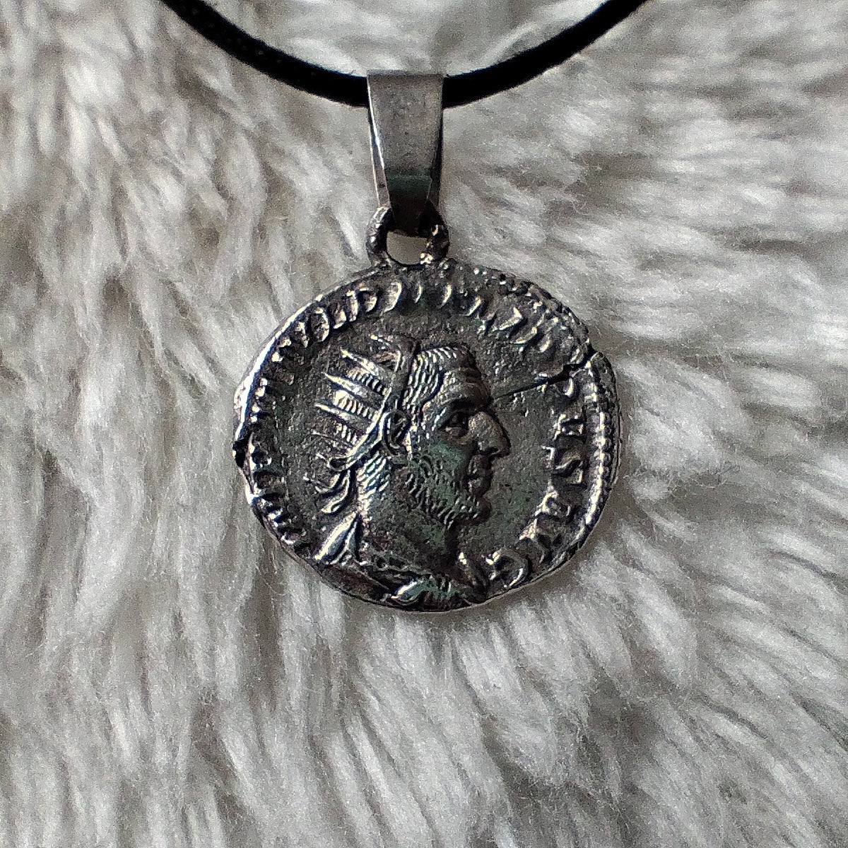Colgante Moneda de Plata Romana – Filipo el Árabe | Aequitas Augusta