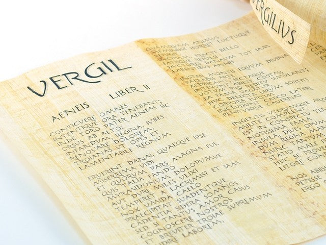 Lateinische Papyrusrolle „Die Aeneis“ von Vergil